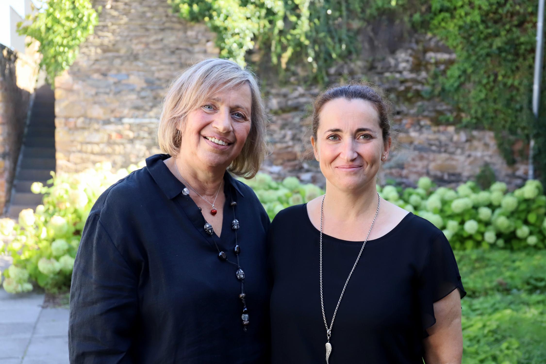 Andrea Bauer-Fisseni mit ihrer Nachfolgerin Melanie Backes