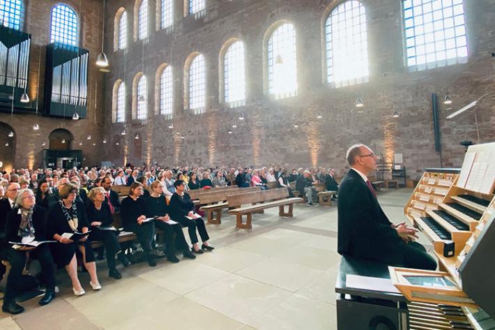 Archivfoto von der Eröffnung der Ersten Nacht der offenen Kirchen 2023 in der Konstantin-Basilika